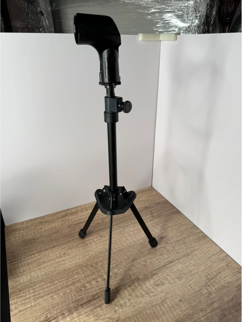 Nu-Era Adjustable Microphone Stand with Carrying Bag